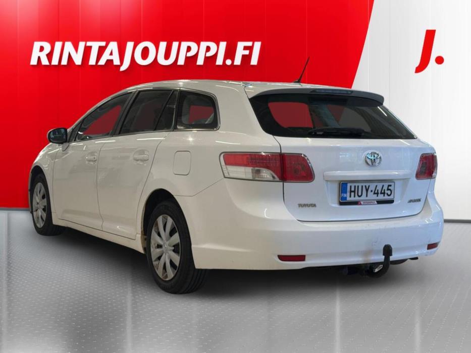 TOYOTA Avensis 2011