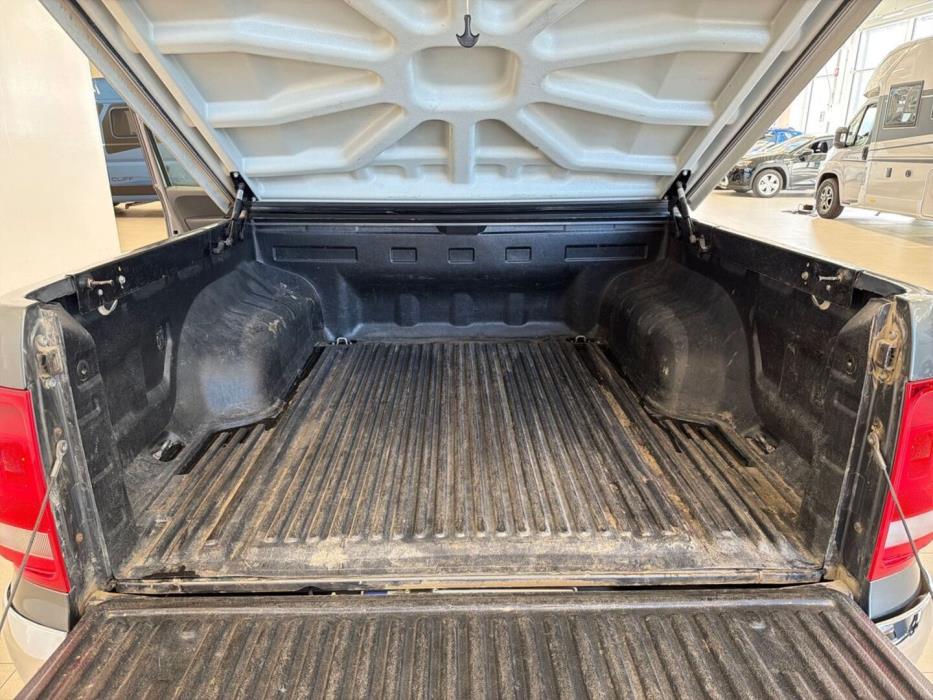 VOLKSWAGEN Amarok 2013