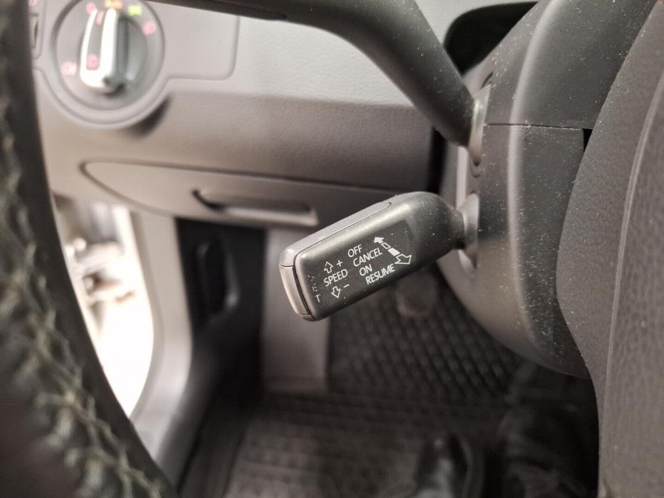 VOLKSWAGEN Passat 2014