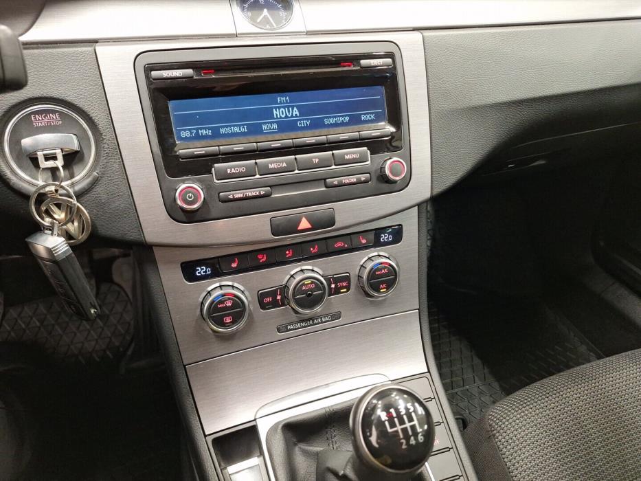 VOLKSWAGEN Passat 2014