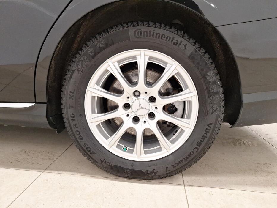 MERCEDES-BENZ C 2016