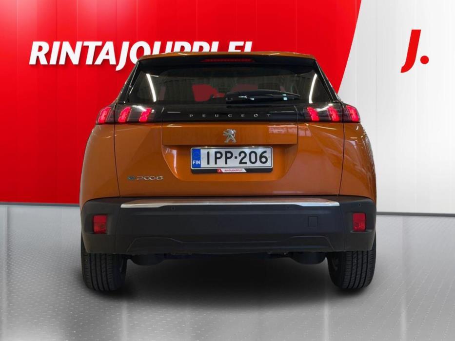 PEUGEOT e-2008 2022