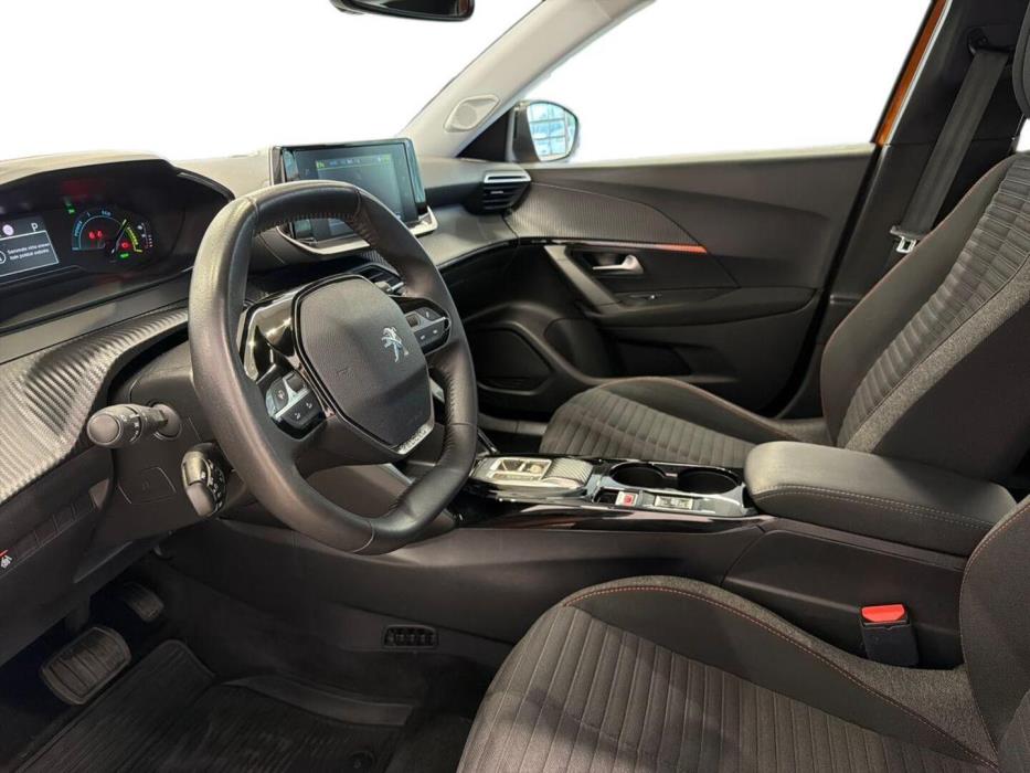 PEUGEOT e-2008 2022
