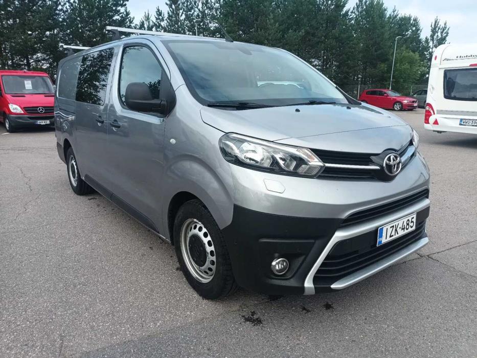 TOYOTA Proace 2021