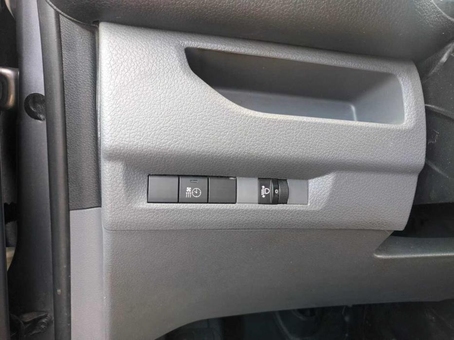 TOYOTA Proace 2021