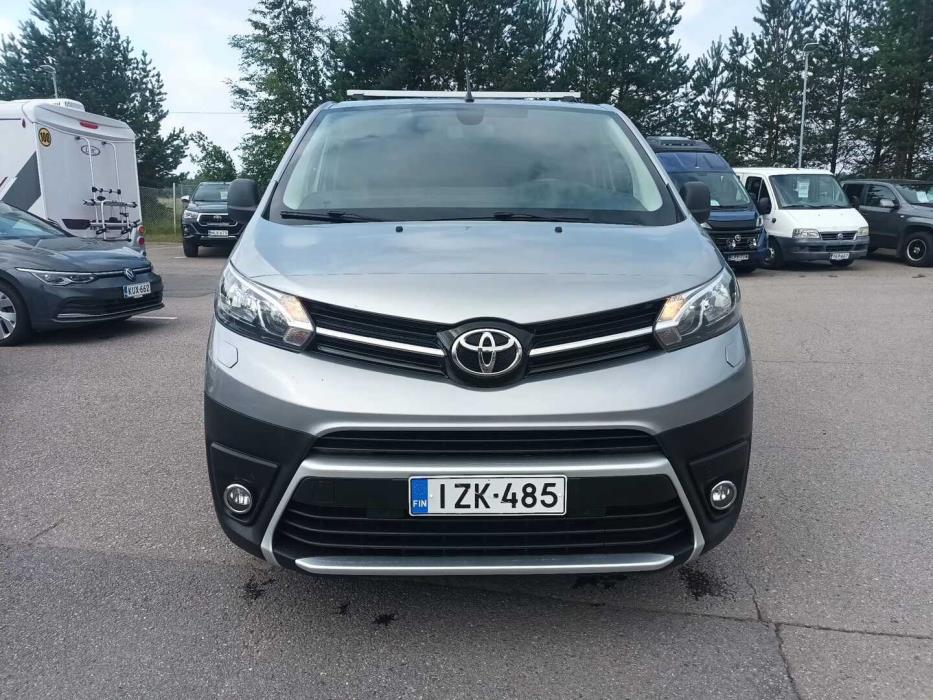 TOYOTA Proace 2021