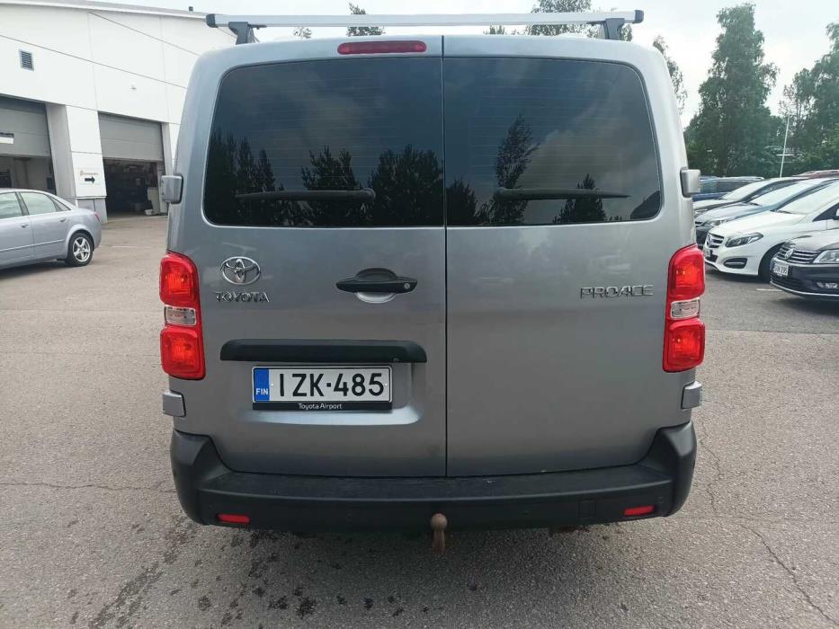 TOYOTA Proace 2021