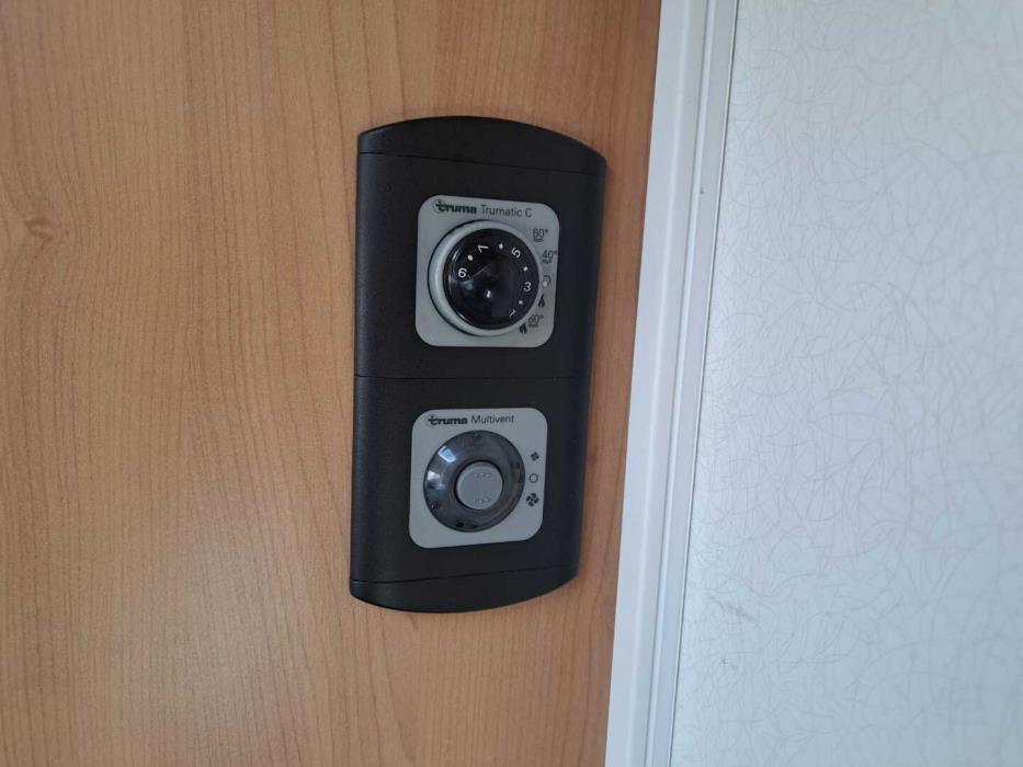 BÜRSTNER A 645 ACTIVE 2003