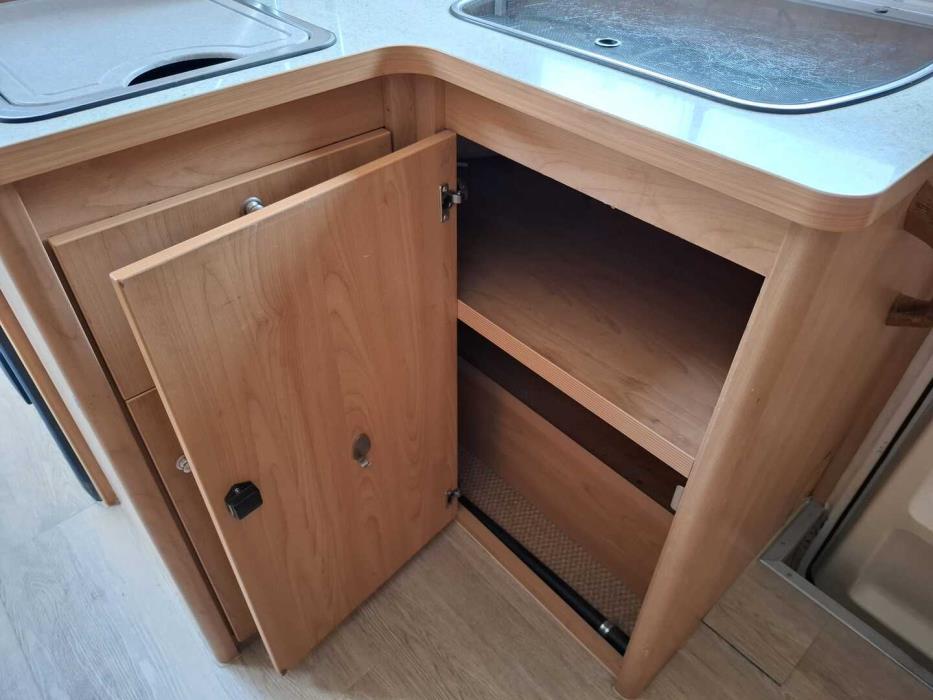 BÜRSTNER A 645 ACTIVE 2003