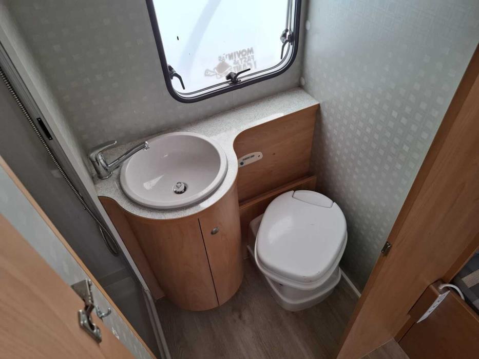 BÜRSTNER A 645 ACTIVE 2003