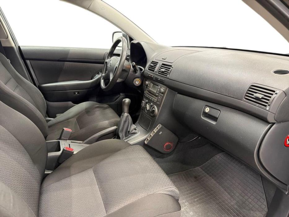 TOYOTA Avensis 2008