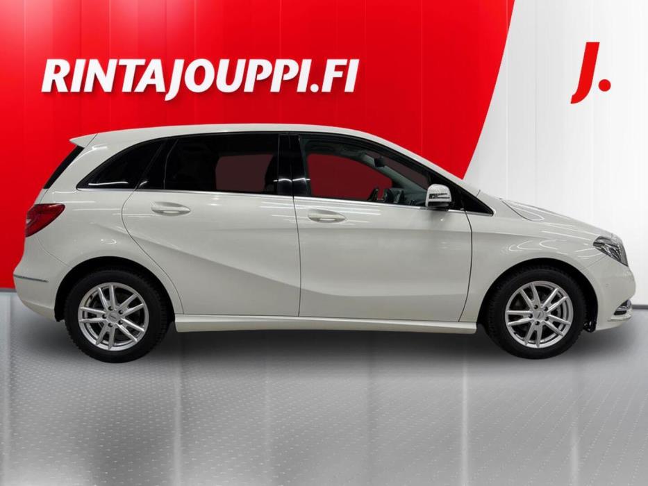 MERCEDES-BENZ B 2013