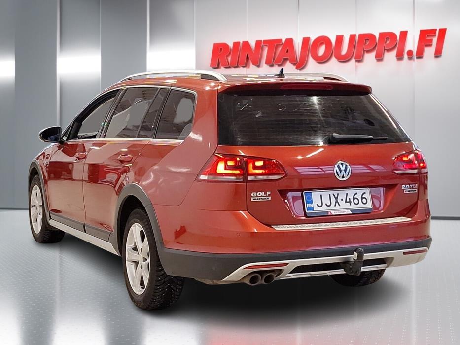 VOLKSWAGEN Golf 2016