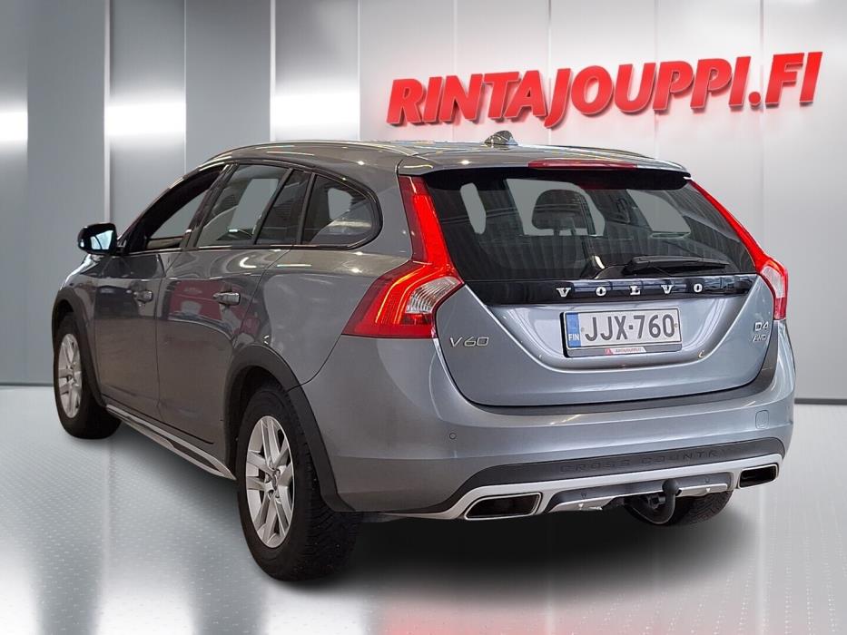 VOLVO V60 Cross Country 2016