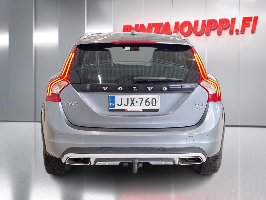 VOLVO V60 Cross Country 2016