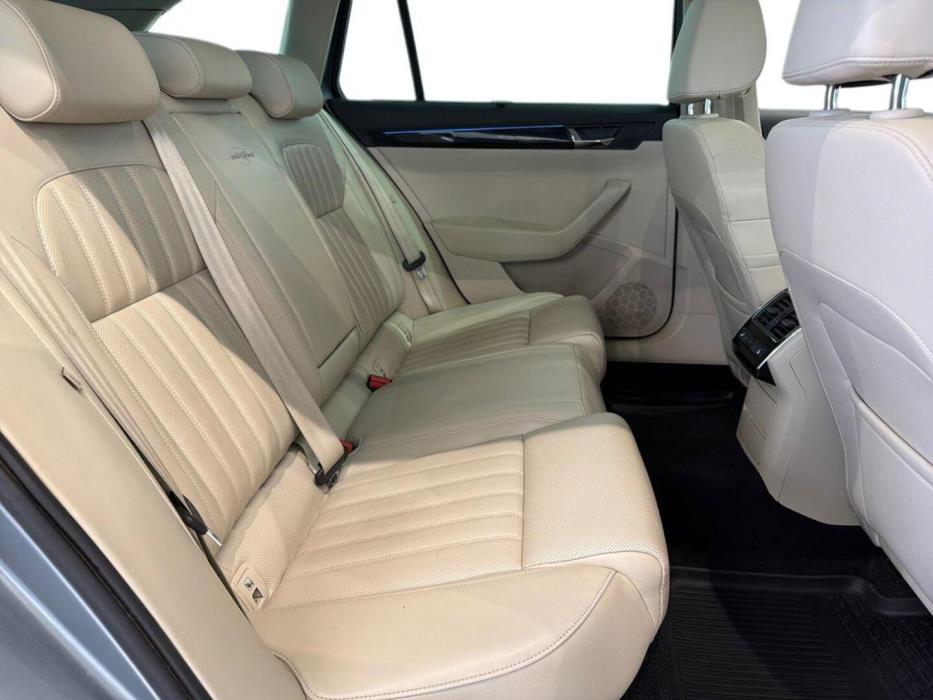 SKODA Superb 2019