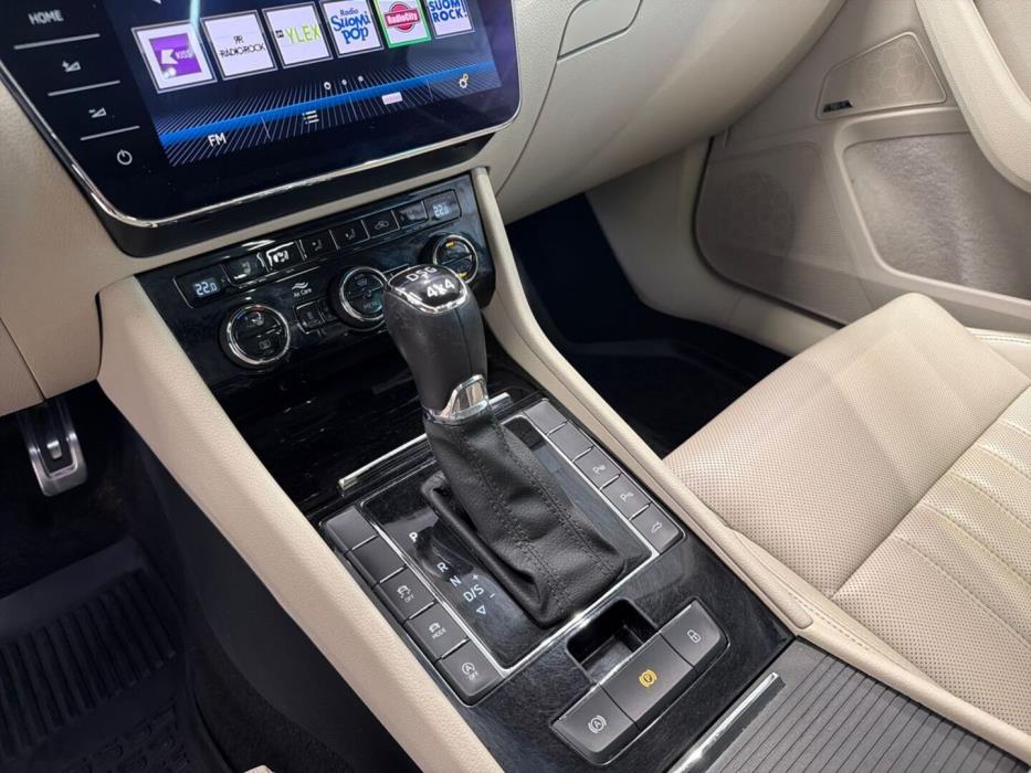SKODA Superb 2019