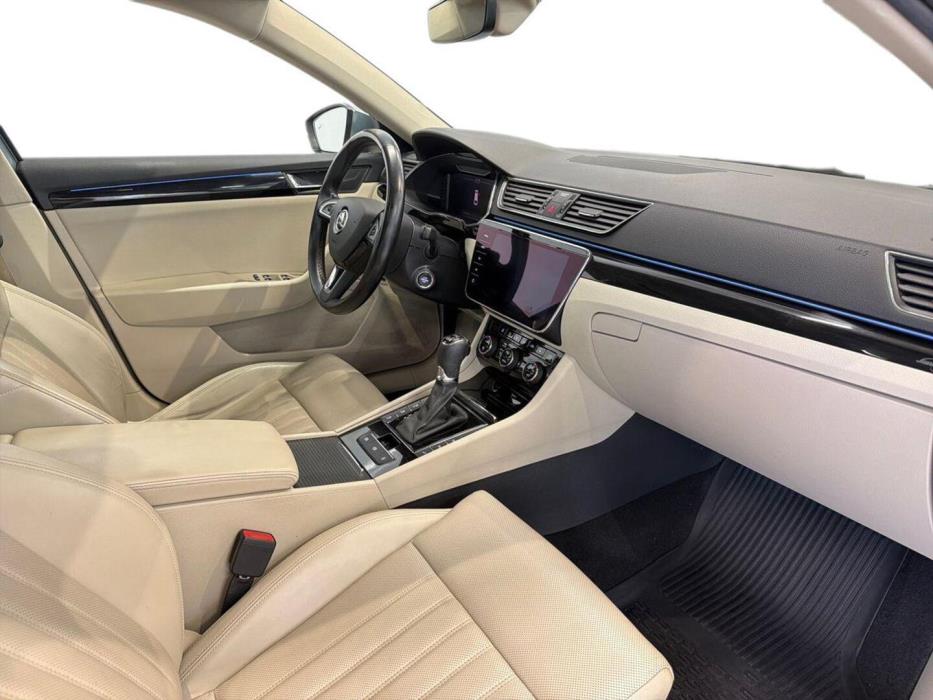 SKODA Superb 2019