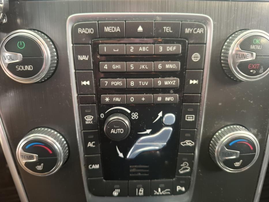 VOLVO XC60 2015