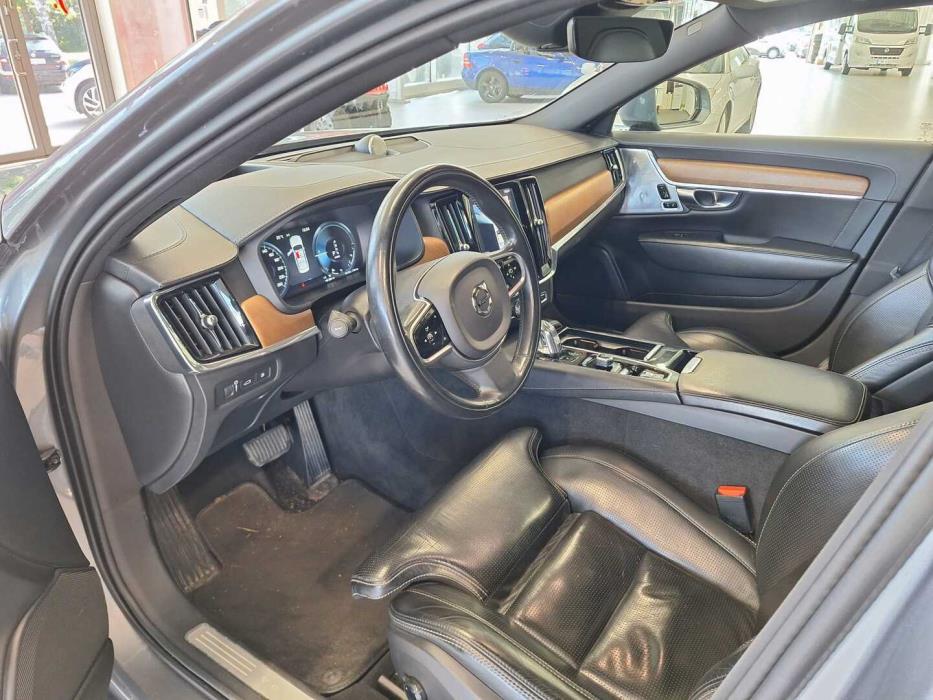 VOLVO S90 2017