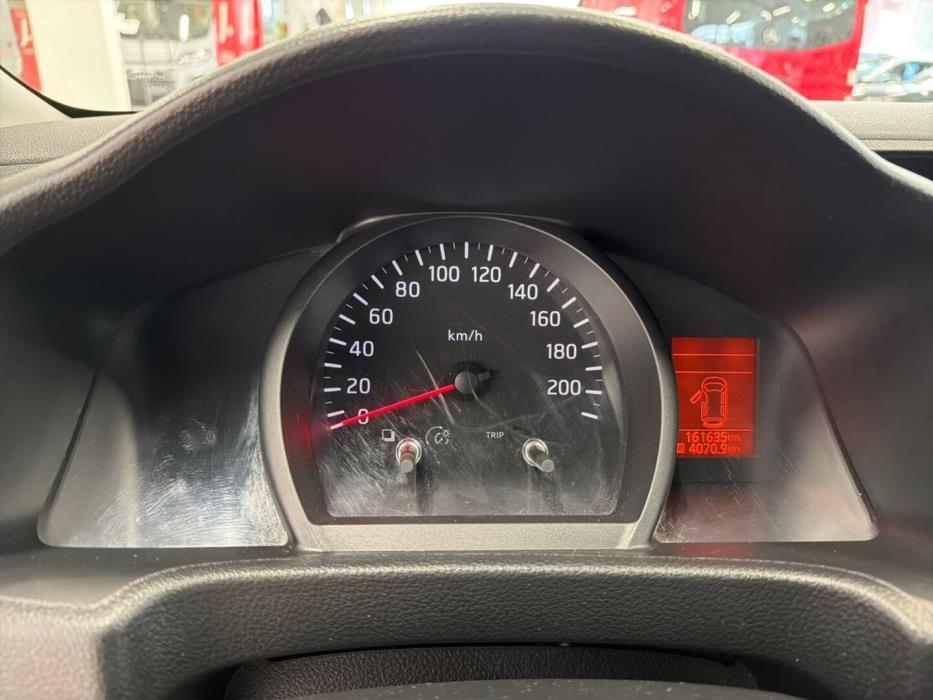 NISSAN NV200 2012