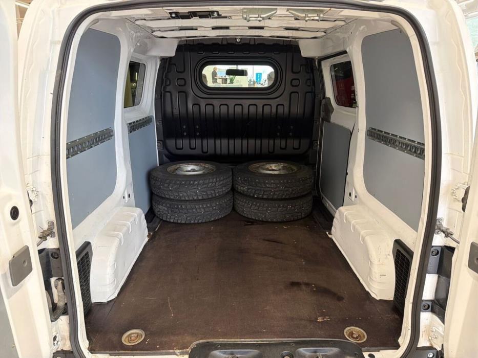 NISSAN NV200 2012