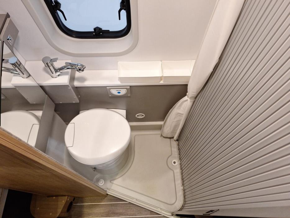 ADRIA Twin 600 SP 2016