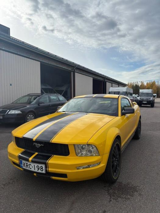 FORD Mustang 2005