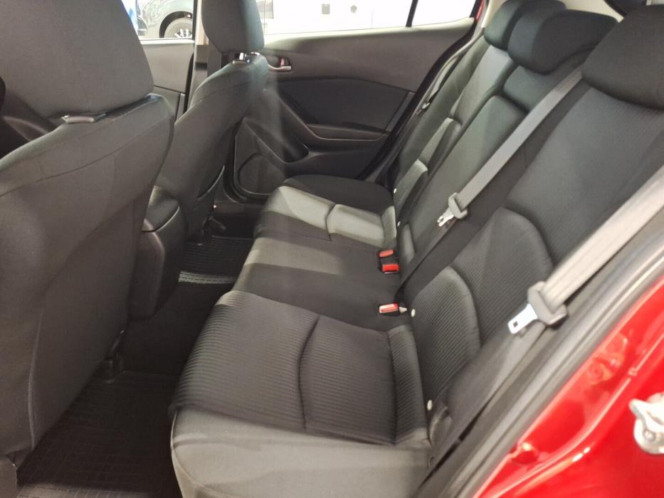 MAZDA 3 2016