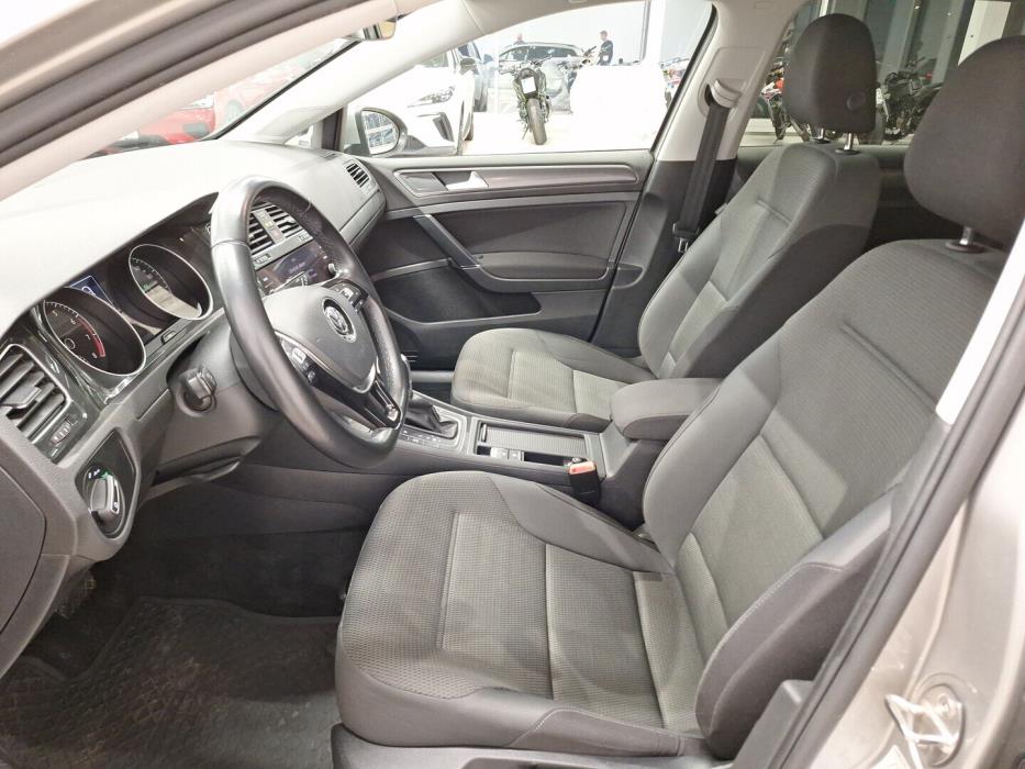 VOLKSWAGEN Golf 2019