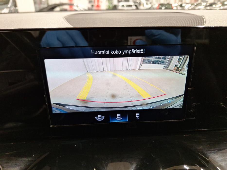 MERCEDES-BENZ GLB 2021