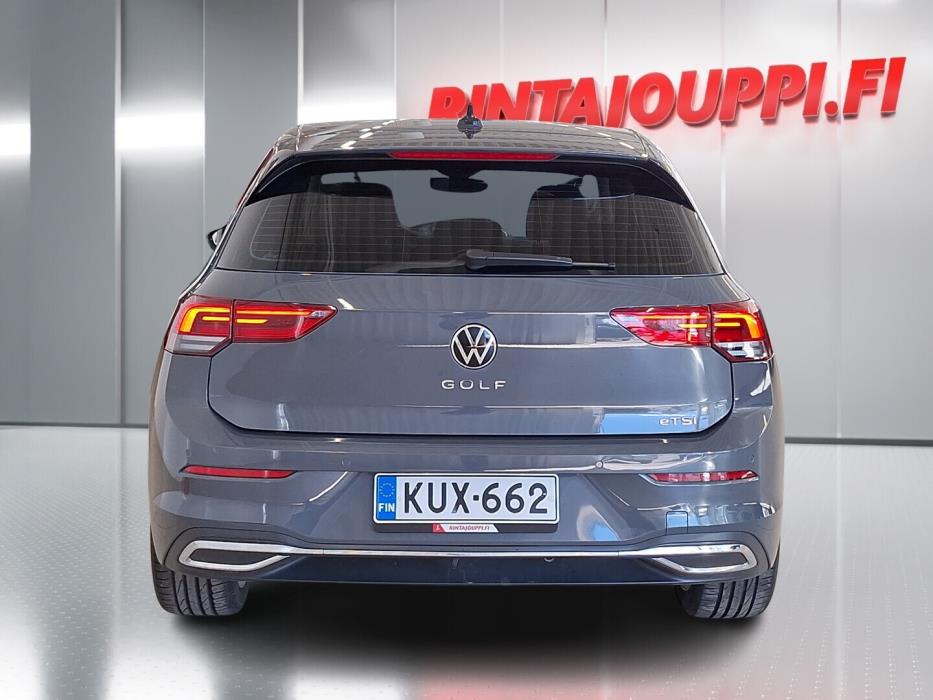 VOLKSWAGEN Golf 2022