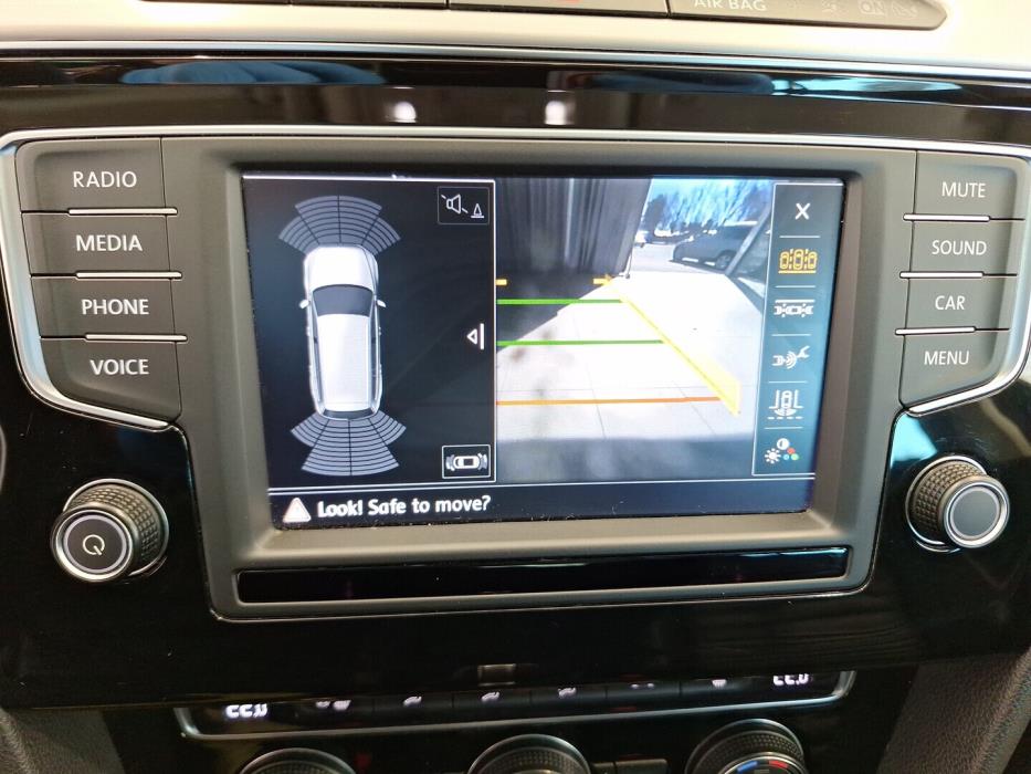 VOLKSWAGEN Passat 2015