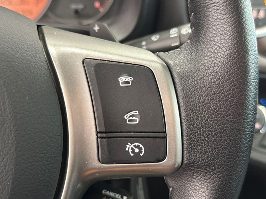 TOYOTA Yaris 2013