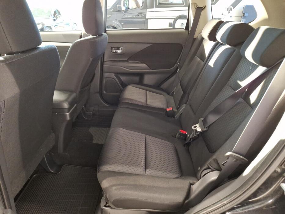 MITSUBISHI Outlander 2014