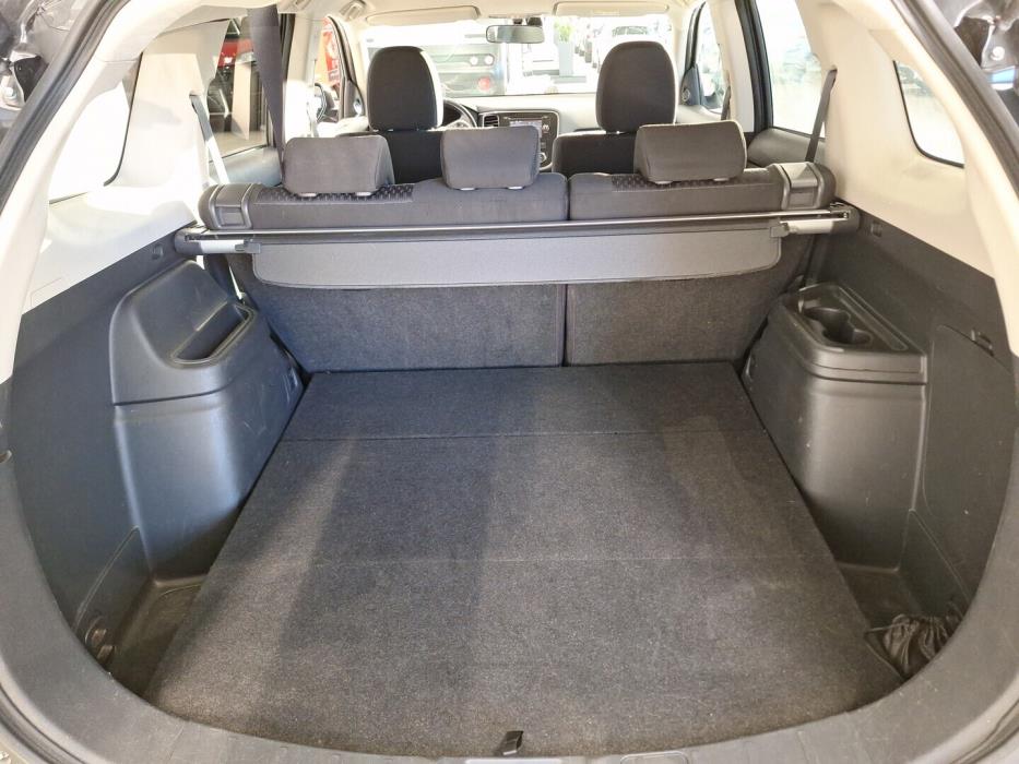 MITSUBISHI Outlander 2014