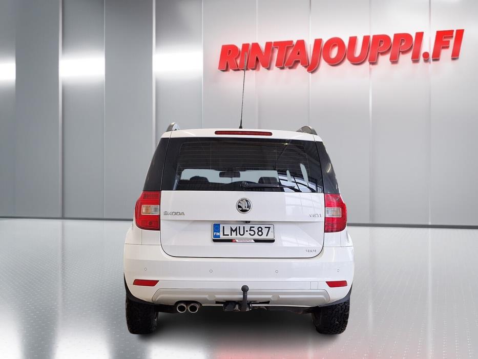 SKODA Yeti 2016