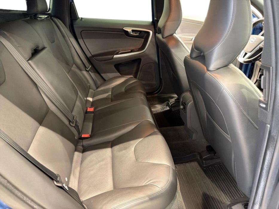 VOLVO XC60 2016