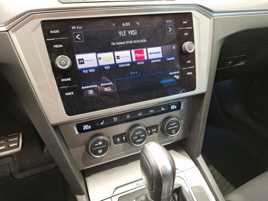 VOLKSWAGEN Passat 2019