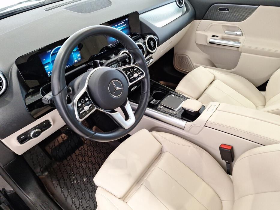 MERCEDES-BENZ GLA 2021