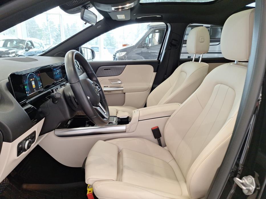 MERCEDES-BENZ GLA 2021