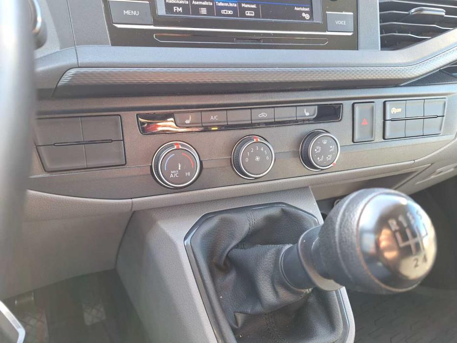 VOLKSWAGEN Transporter 2022