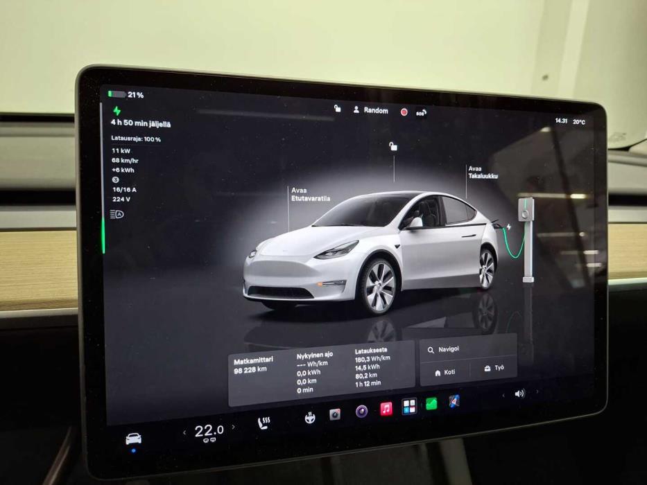 TESLA Model Y 2023