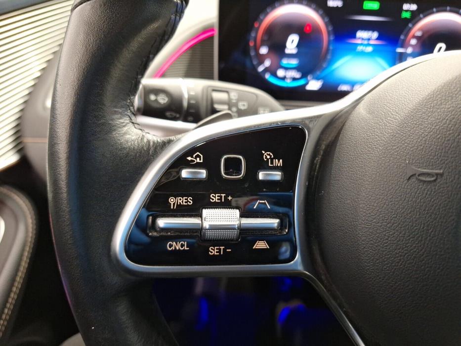 MERCEDES-BENZ EQC 2019