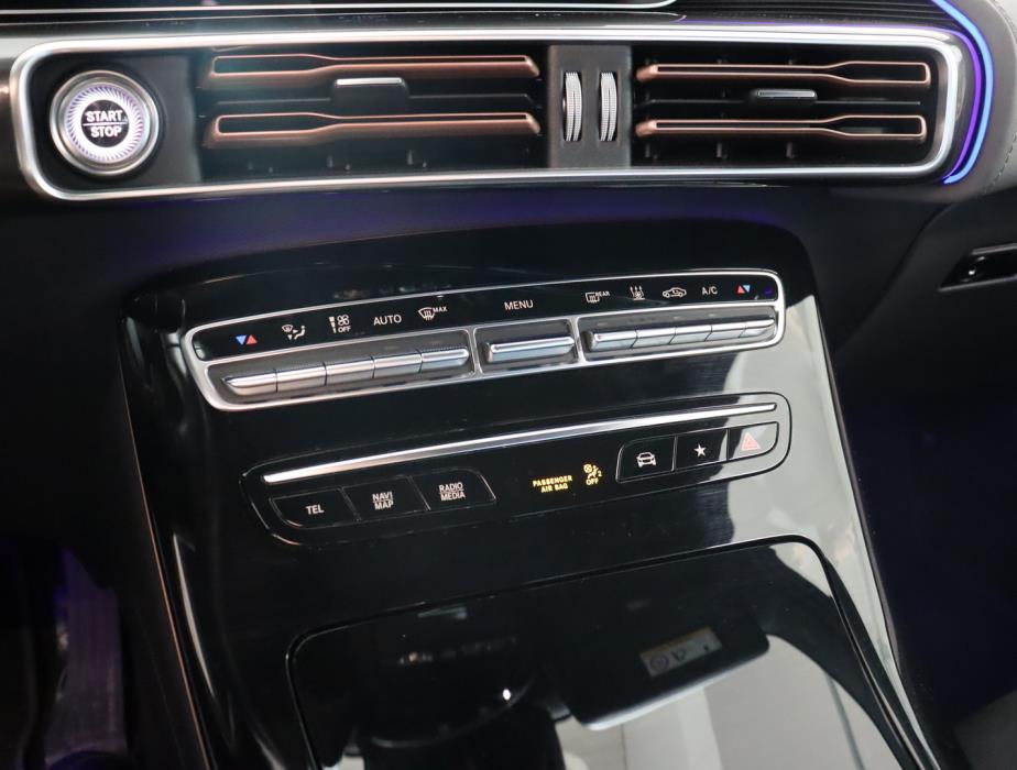 MERCEDES-BENZ EQC 2019