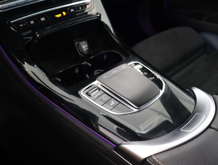 MERCEDES-BENZ EQC 2019