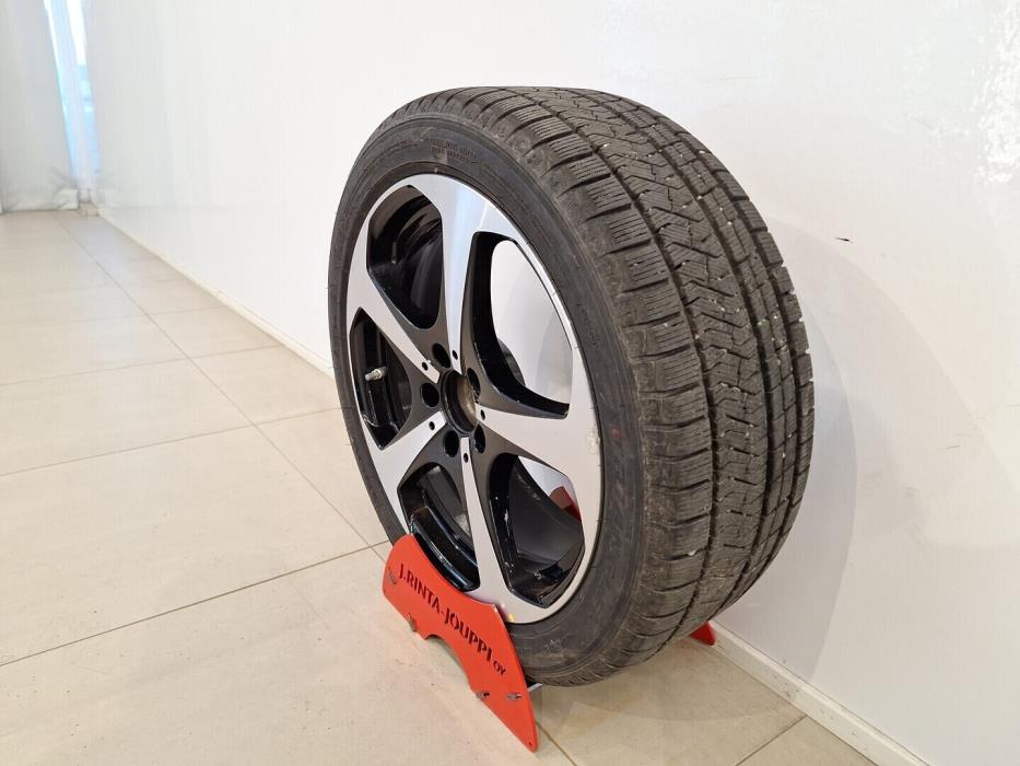 MERCEDES-BENZ C 2020