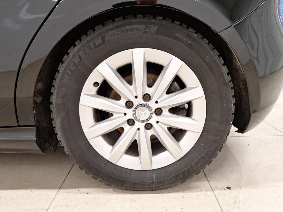 MERCEDES-BENZ A 2013