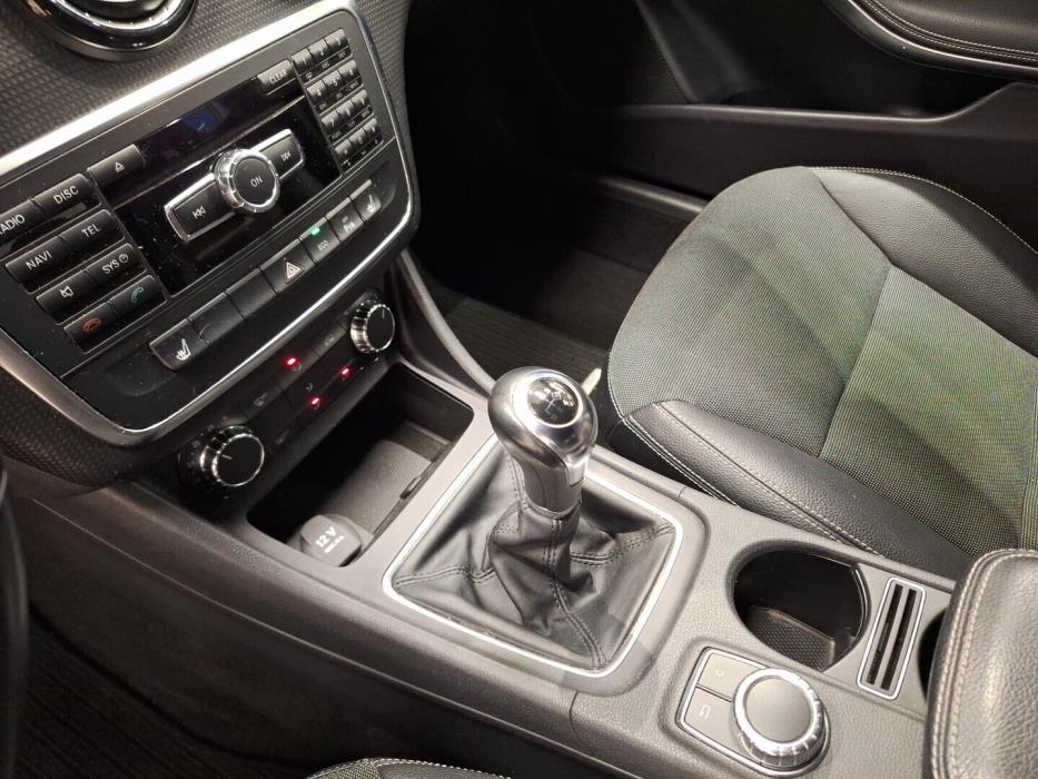 MERCEDES-BENZ A 2013