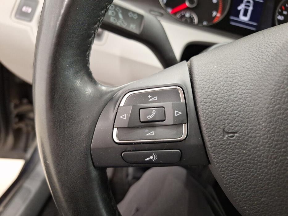 VOLKSWAGEN Passat 2010